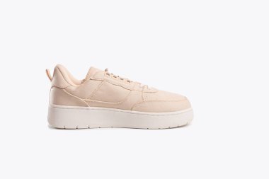 Bej dantelli spor ayakkabılar, yaz tekstil kadın ayakkabıları.