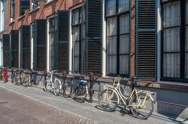 stock image Bicycles leaning against a wall in Utrecht, the Netherlands