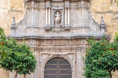 Mimari detay, Cordoba 'daki kilise cephesi, Endülüs, Güney İspanya