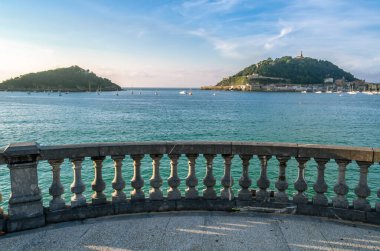 Gün batımında Donostia 'nın güvertesinden San Sebastian, Bask Ülkesi, Kuzey İspanya