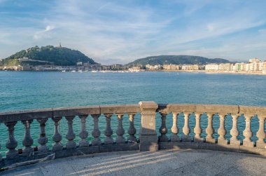 Gün batımında Donostia 'nın güvertesinden San Sebastian, Bask Ülkesi, Kuzey İspanya