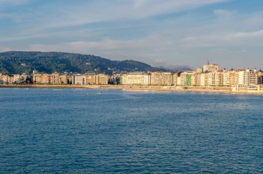 Gün batımında Donostia 'nın güvertesinden San Sebastian, Bask Ülkesi, Kuzey İspanya