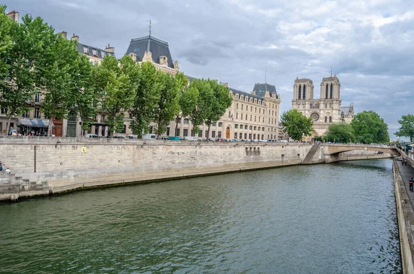 Scena Urbana Veduta Edifici Sulle Rive Della Senna Parigi Francia — Foto Stock