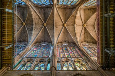 LEON, İspanya - 8 Mart 2014: Leon, Kastilya ve Leon Gotik Katedrali 'nin İçi