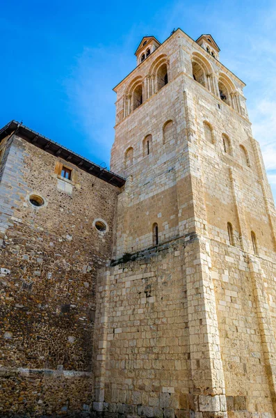 Leon, Kastilya ve Leon, İspanya 'daki San Isidro Bazilikası