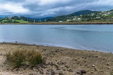 Navia haliçlerinin manzarası, Asturias, Kuzey İspanya