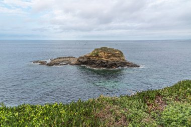 İspanya 'nın kuzeybatısında, Galiçya' nın Lugo eyaletindeki Cantabrian Denizi 'nin engebeli kıyı şeridi.