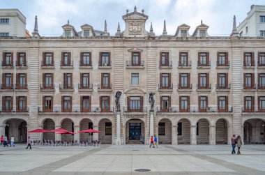 SANTANDER, SPAIN - 1 Mayıs 2014: İspanya 'nın Santander kentinde kurulmuş bir banka vakfı olan Fundacion Caja Cantabria Cephesi, 2014 yılında Caja de Ahorros de Santander y Cantabria' nın dönüşümünün bir sonucu olarak kurulmuştur.