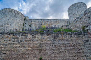 BURGOS, İSPAN - 7 Haziran 2014: Burgos, Kastilya ve Leon Ortaçağ Şatosu, İspanya