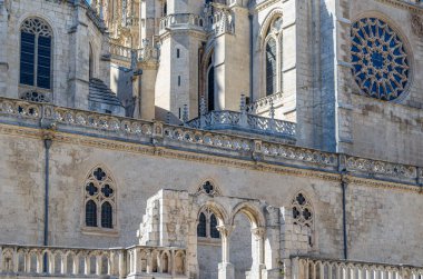 Burgos, Kastilya ve Leon 'daki Aziz Mary Katedrali' nin mimari ayrıntıları.