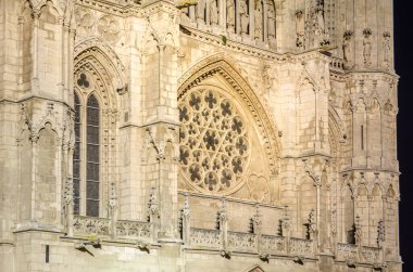 Burgos, Kastilya ve Leon 'daki Saint Mary Katedrali' nin mimari ayrıntıları.