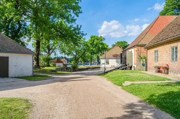 Norveç 'in eski Fredrikstad kasabasında renkli mimari