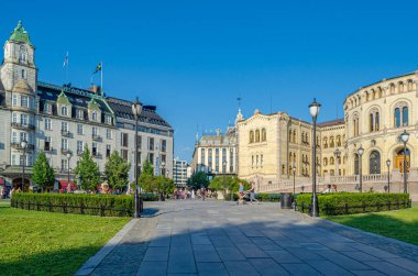 OSLO, NORway - 10 Temmuz 2014: Norveç 'in eski Oslo kentindeki sokakların görüntüsü
