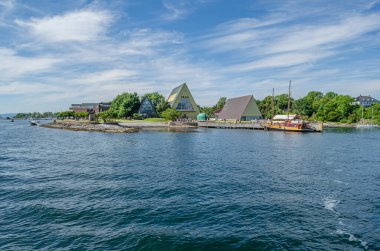 OSLO, NORway - 12 Temmuz 2014: Oslofjord 'daki bir tekneden Norveç' in Oslo kentinin görüntüsü