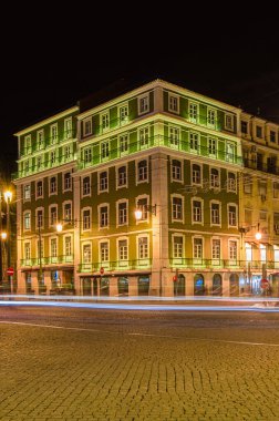 Gece şehir manzarası, Lizbon, Portekiz 'in merkezinde mimari