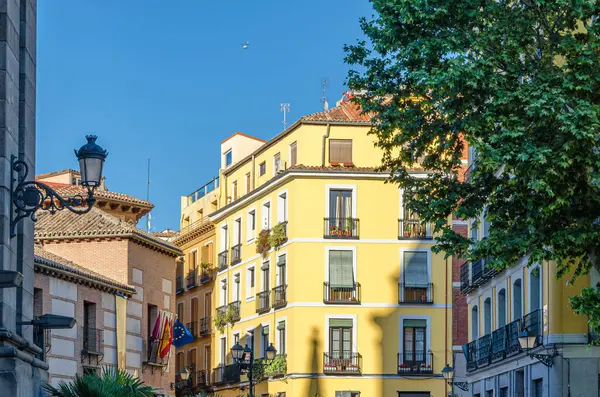 Kentsel peyzaj, mimari detay Madrid, İspanya