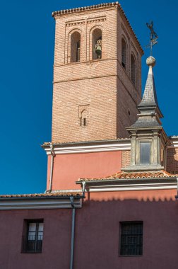 San Pedro el Viejo Kilisesi (ayrıca San Pedro el Real olarak da bilinir) İspanya 'nın orta Madrid kentinde küçük bir ortaçağ kilisesi. İlk yapı, Mudejar kulesinin ait olduğu 14. yüzyılda inşa edilmişti, ancak geniş çaplı yenileme çalışmaları yapılmıştı.