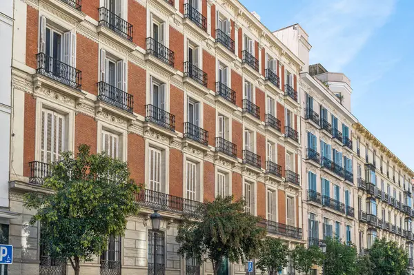 Madrid, İspanya 'da şehir manzarası, mimari detay