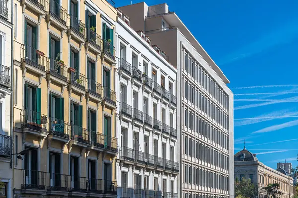 Madrid, İspanya 'da şehir manzarası, mimari detay