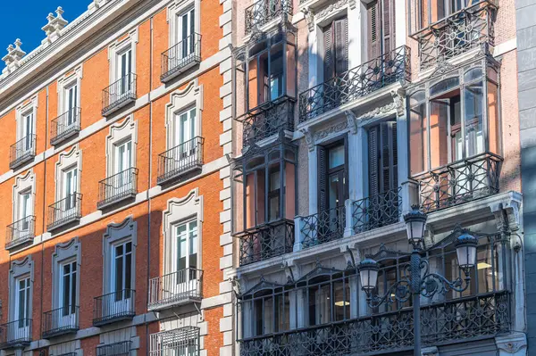 Madrid, İspanya 'da şehir manzarası, mimari detay