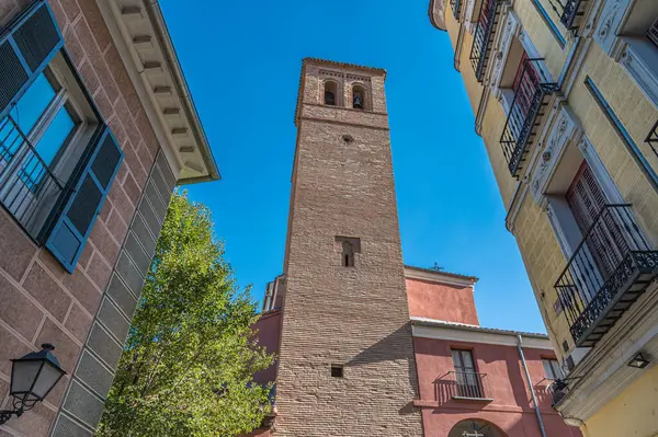 San Pedro el Viejo Kilisesi (ayrıca San Pedro el Real olarak da bilinir) İspanya 'nın orta Madrid kentinde küçük bir ortaçağ kilisesi. İlk yapı, Mudejar kulesinin ait olduğu 14. yüzyılda inşa edilmişti, ancak geniş çaplı yenileme çalışmaları yapılmıştı.