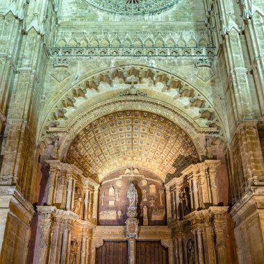 Night view, facade detail of the Cathedral of Santa Maria of Palma (known as La Seu), is a Levantine Gothic-style Roman Catholic cathedral located in Palma, Mallorca, Balearic Islands Spain