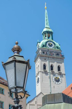 St. Peter Kilisesi, Almanya 'nın Münih kentindeki en eski kilise.