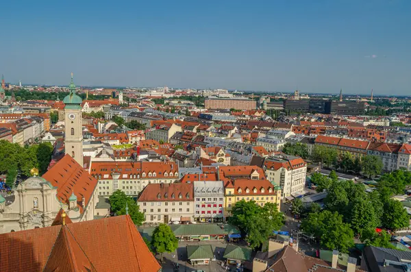 MUNCHEN, GERMANY - 4 HAZİRAN 2015: Münih, Bavyera, Almanya