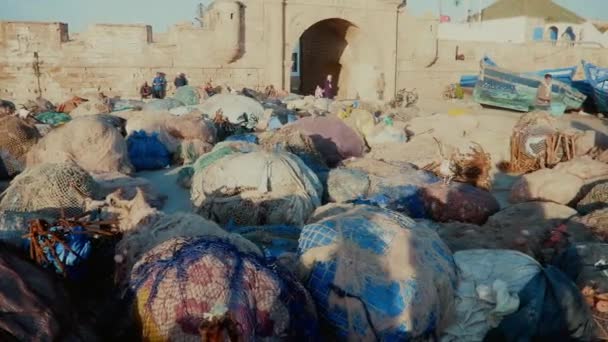 Essoeira 모로코의 항구에 그물과 고품질 Fullhd — 비디오