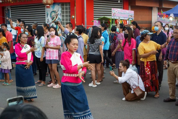 Кемарат Убонратчани Таиланд Июня 2023 Года Прогулки Улицам Танцевальные Мероприятия — стоковое фото