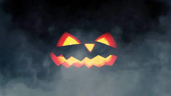 Halloween Fericit Dovleac Strălucitor Fum Întuneric — Fotografie, imagine de stoc