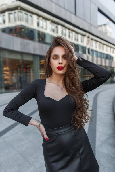 Modieuze Mooie Sexy Elegante Chique Dame Met Rode Lippen Trendy — Stockfoto