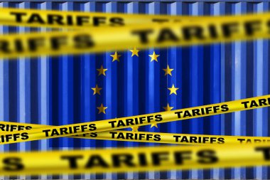 Ekonomik Tarifeler Konsepti. Amerika AB 'de gümrük vergisi. Kriz, ticaret ve ekonomik savaş. Avrupa bayrağı taşıyan mavi konteynerlerin arka plan dokusundaki sarı bant tarifeleri