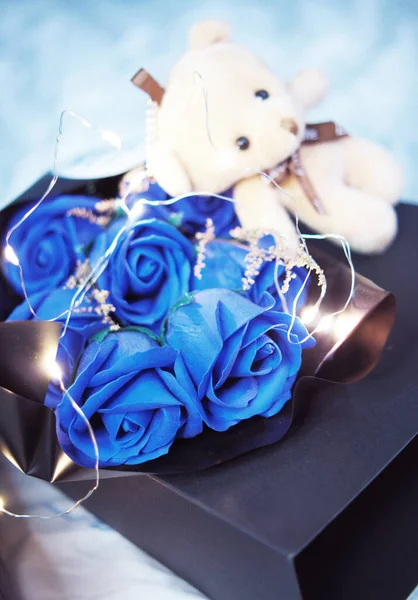 bluse roses in gift box with little bear and light line sweet time