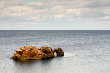 Deniz kıyısının güzel manzarası