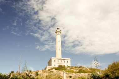 Sahildeki deniz feneri