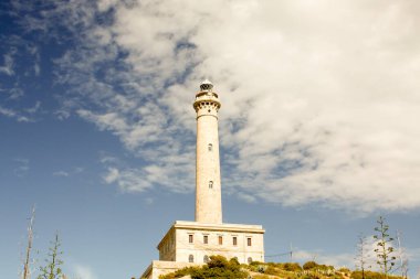 Şehrin en yüce mescitinde.