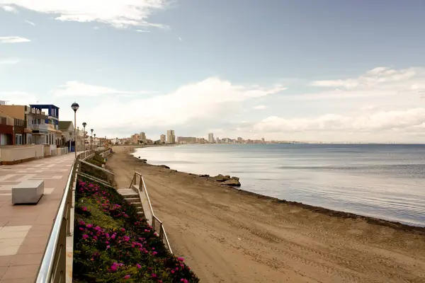 Deniz, deniz kıyısı, mavi gökyüzü, bulutlar, su, kum, deniz, yaz, tatil