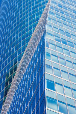 Ofisteki modern bina