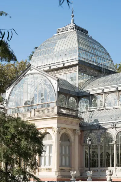 Güzel sanatlar sarayı.