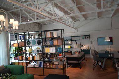 Bangkok, Tayland - 27 Kasım 2024: In Hay store in Bangkok, HAY 2002 yılında Danimarka 'nın Kopenhag şehrinde kurulan Danimarkalı bir mobilya şirketidir.