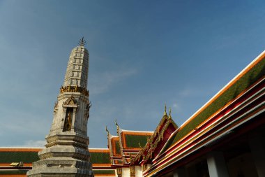 Bangkok, Tayland - 29 Kasım 2024: Wat Po, Tayland 'ın Bangkok şehrinde bulunan bir Budist tapınak kompleksi..