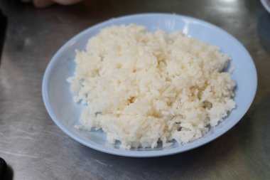 Beyaz pilav ya da buharda pilav, Tayland yasemin pilavı, Tayland kokulu pilav.