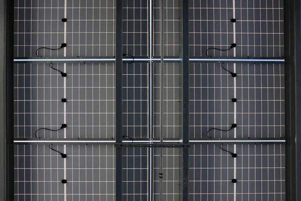 Teilweise Ansicht Eines Solarenergie Parkplatzdachs — Stockfoto