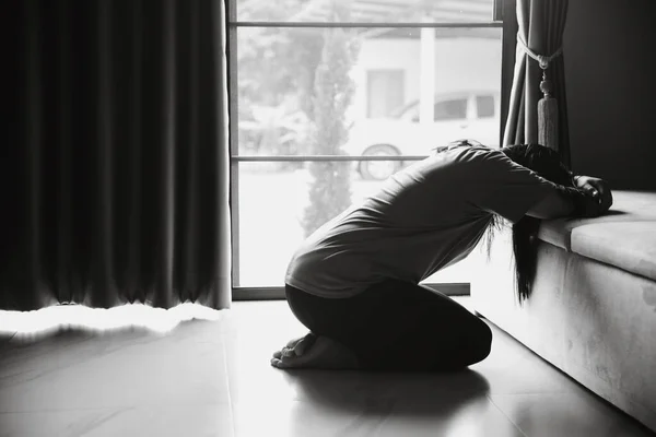 Esquizofrenia Con Concepto Depresión Solitaria Triste Salud Mental Mujer Deprimida —  Fotos de Stock