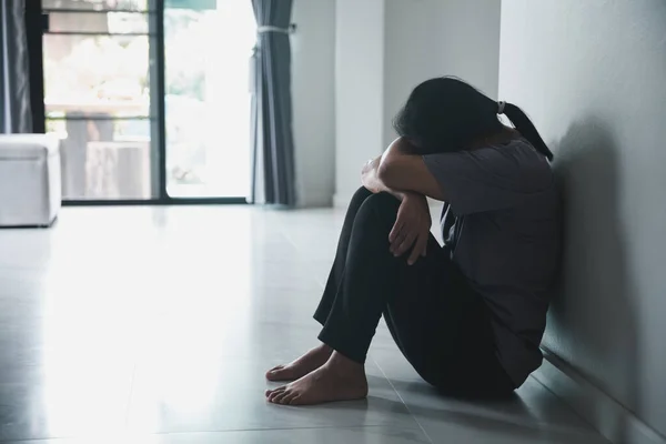 Esquizofrenia Com Sozinho Triste Conceito Depressão Saúde Mental Mulher Deprimida — Fotografia de Stock