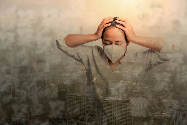 Woman Wearing N95 Respiratory Protection Mask Air Pollution Dust Particles — Foto Stock