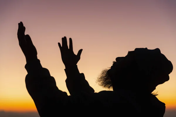 Silhouette Man Kneeling Praying Worship God Sky Background Christians Pray — Stock Photo, Image
