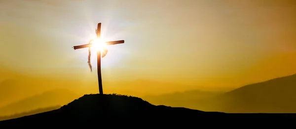 Распятие Иисуса Христа Крест Закате Концепция Воскресения Иисуса Христианстве Распятие — стоковое фото