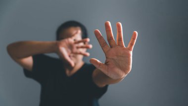 Kadınlara Karşı Şiddeti Durdurun, Uluslararası Kadın Günü, Kadınlara Karşı Şiddeti Yok Etme Günü 25 Kasım. Kadınlara Cinsel Tacizi Durdur.